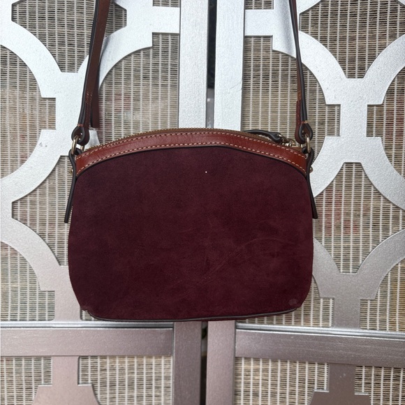 Dooney & Bourke Burgundy and Brown Crossbody Bag In Great Condition! - Picture 5 of 16